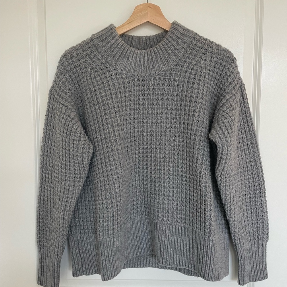 Everlane Ribbed Gray Sweater